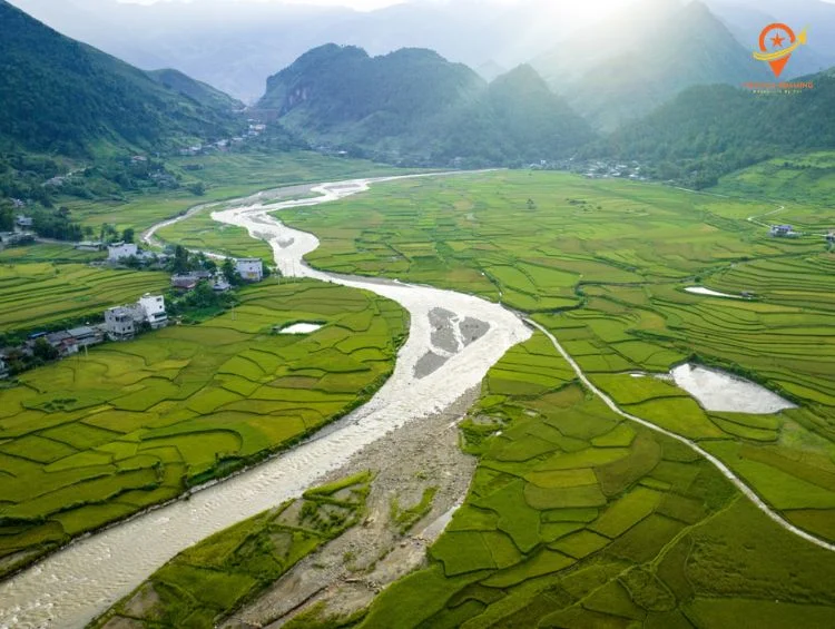 Vietnamese Vistas: A 6-Day Northeast Expedition 